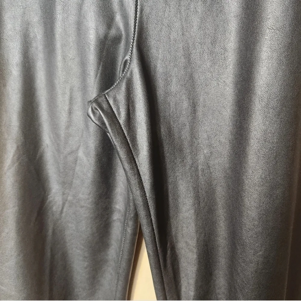Wilfred Free Aritzia Daria Faux/Vegan Leather High Waisted Leggings-Size S